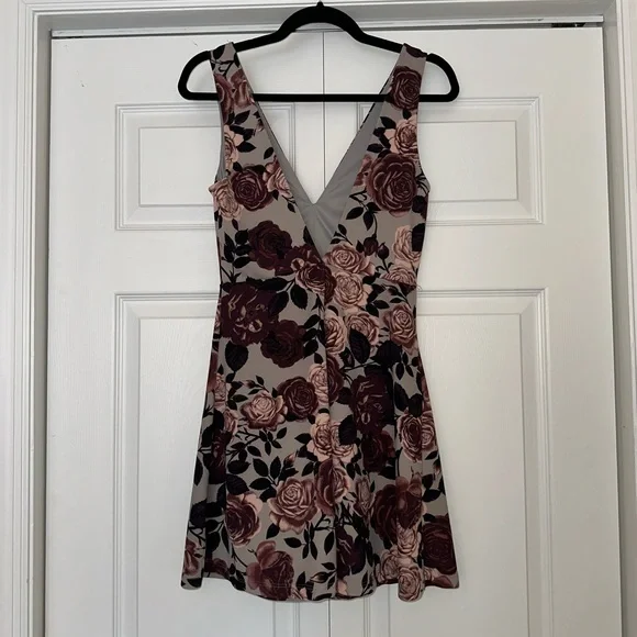 Charlotte reuse purple floral mini dress - Picture 3 of 3